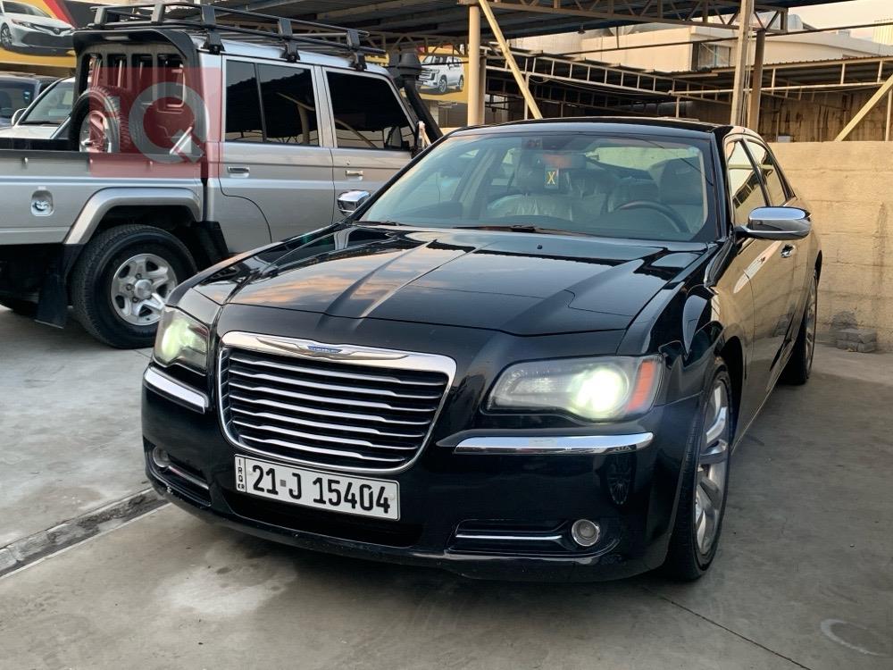 کرایسلەر 300